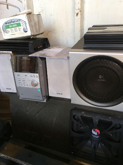 Panasonic CD Stereo System, speakers, amplifiers, 6 pieces
