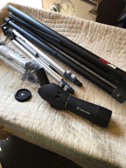 Meade spotting scope with tripod and case, 2 extra tripods, 3 pieces