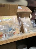 Assorted glassware, approximately 100 pieces