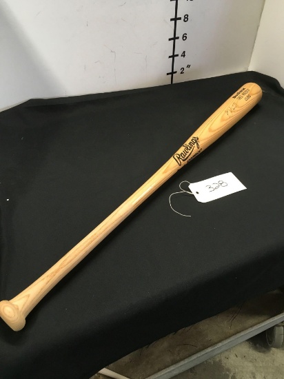 Big Stick Autographed bat by Greg Maddux