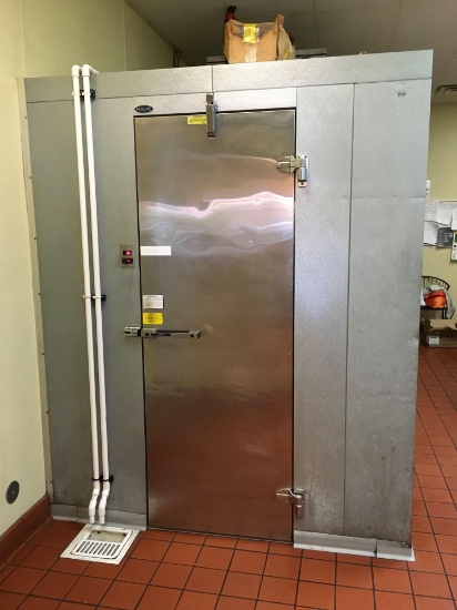 Norlake walk in cooler with compressor.