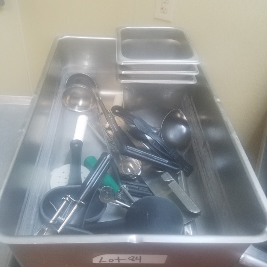 S/S water pan, 1/6 pans & utensils
