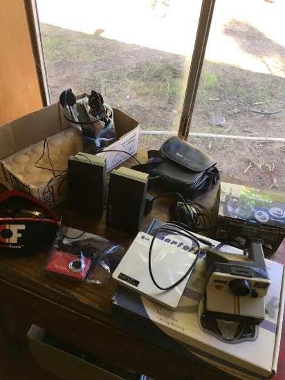 Mixed lot assorted items