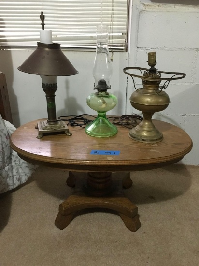 Vintage lamps and coffee table (area 2)