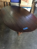 Vintage coffee table with drop side leafs ( garage area)