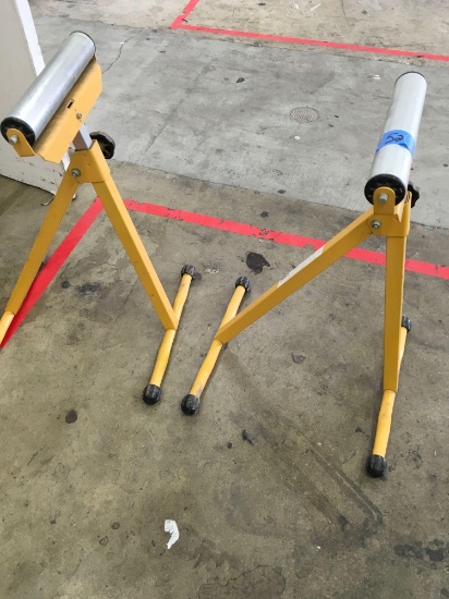 Adjustable roller stands