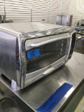 Oster toaster oven works.See pictures for model information