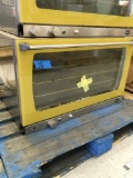 Unox countertop convention oven.See picture for model information