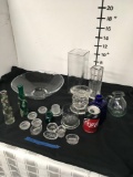 Lot of assorted glass items