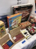Lot. Assorted games and dice
