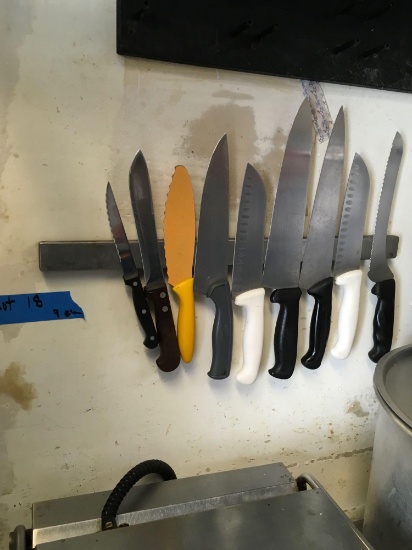 Kitchen knives , 9 pieces with caddy