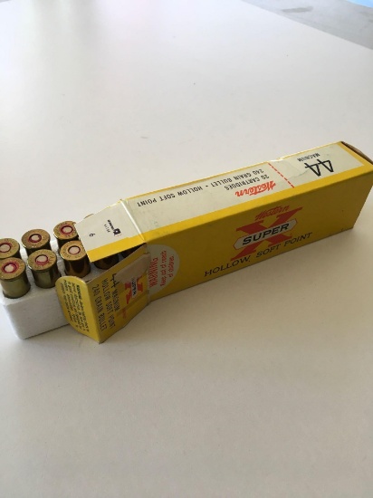 Ammo: Western .44 magnum, 20 rounds