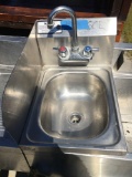 S/S hand sink with faucet