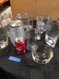 Lot. Assorted glass items
