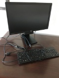 HP Monitor and keyboard