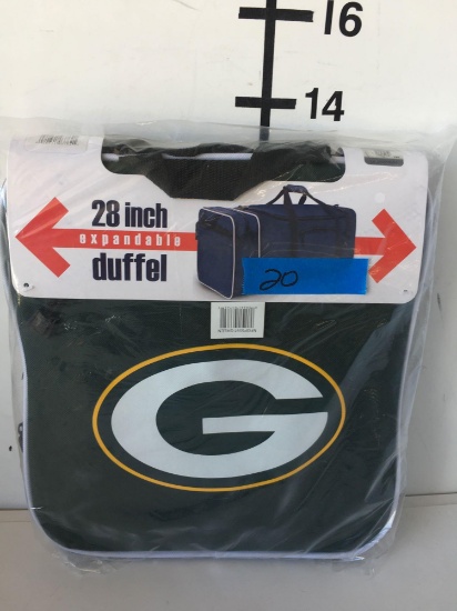 Football team New 28" Packers Expandable duffel bag.