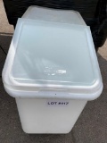 Cambro Rolling Ingredient Bin