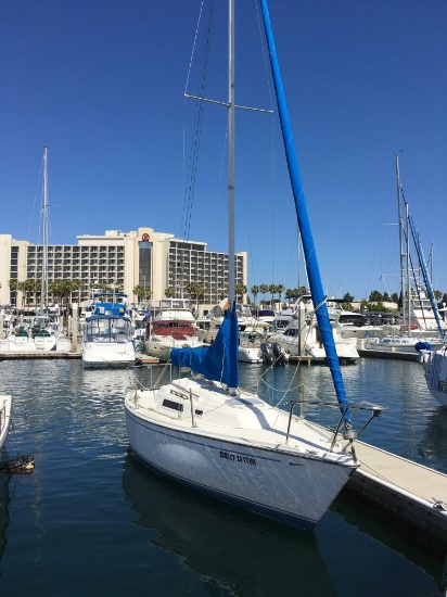 BSA 1984 CAL 24' Sail Boat with Outboard Motor