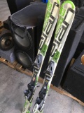 Exar e-rise skis