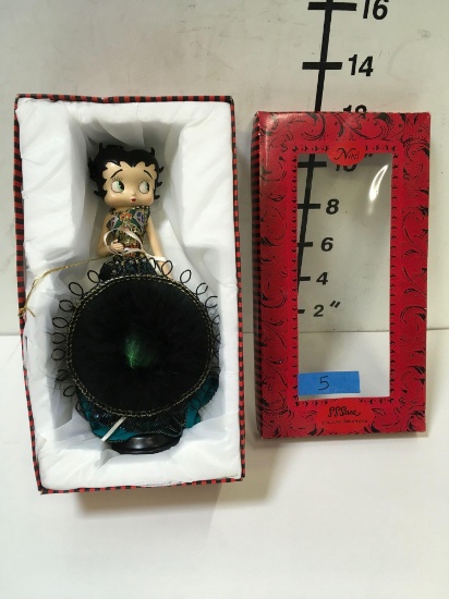 Collectible, Mini Betty Boop evening dress jewelry organizer