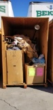 1 vault. Contents in vaults. Vaults and pads NOT included. Office Purposes Fitzgerald, Cody