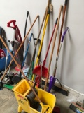 Lot.Cleaning equipment