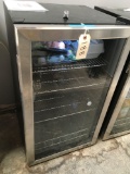 Newar beverage cooler, AB-1200, 126 can. Working