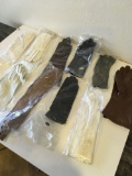 10 pair. Assorted woman's gloves 6 ½, / 6 ¾