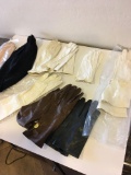 9 pairs. Assorted woman's gloves. 6½, / 6¼,