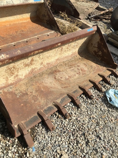 Caterpillar 236B Skid Steer Loader Bucket