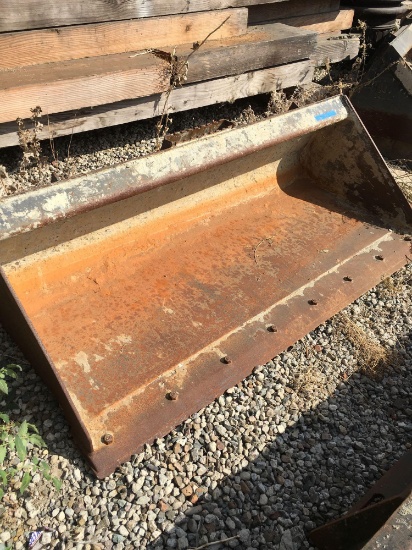 Caterpillar 236B Skid Steer Loader Bucket