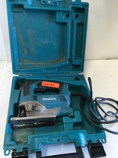 Makita JV0600 top handle jig saw with case. Works