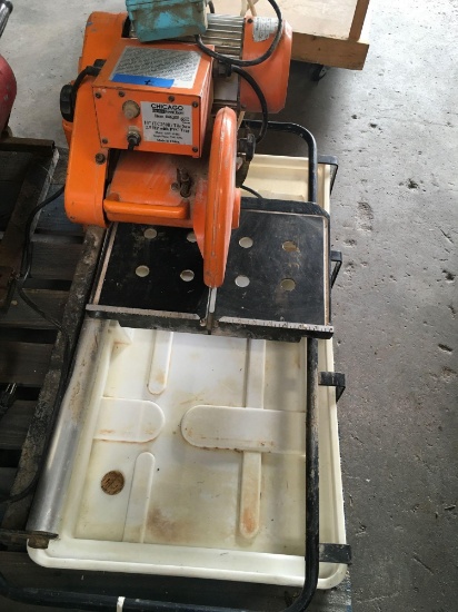 Chicago 10" tile saw 2.5 HP with PVC tray