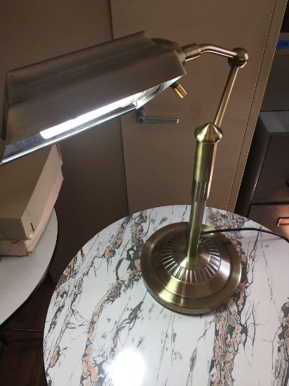 Vintage Brasstone swivel table lamp, works