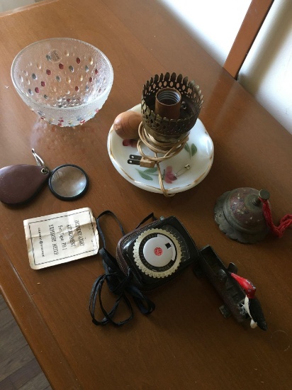 Vintage. 6 pieces. Table lamp, counter bell, bird deco, GE exposure meter, magnifying glass. Dansk