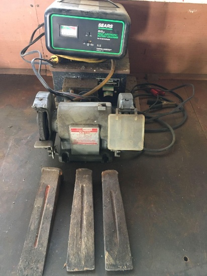 Sears battery charger, craftsman 5" grinder, Waag melting pot, & wood spliting mauls