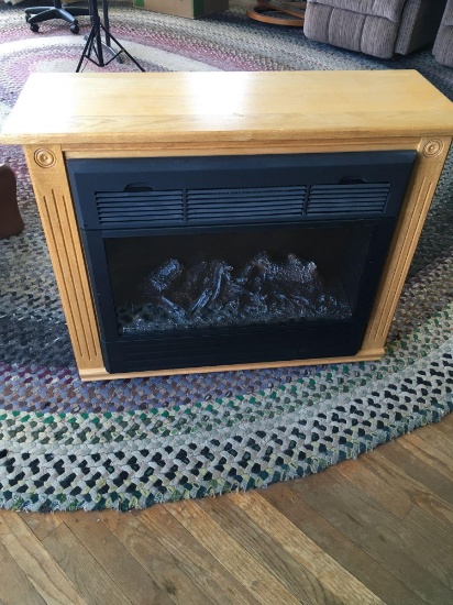 Heat Urge electric rolling fireplace. Model ADL- 2000MX.  WORKS, SEE VIDEO