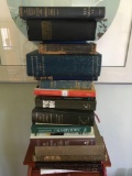 20 pieces. Assorted books. See pics for titles.