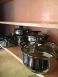 (8) Assorted pots & pans