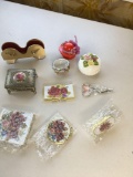 Vintage pill/ring holders, 10 pieces