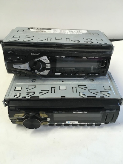Car stereos. Bluetooth XRM47BT & Pioneer DEH-6400BT