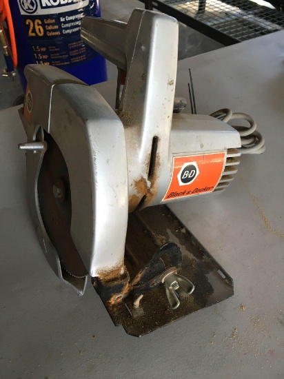 Black and Decker utility saw. Turned on Works