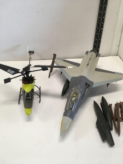 Model aircraft and R/C Blade 120 SR