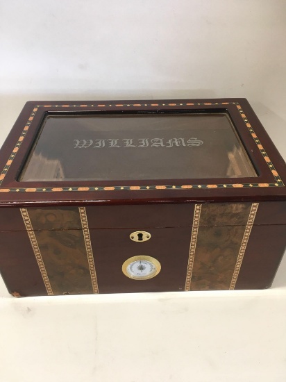 Quality Importers Humidor. 7"x 14" x 10"