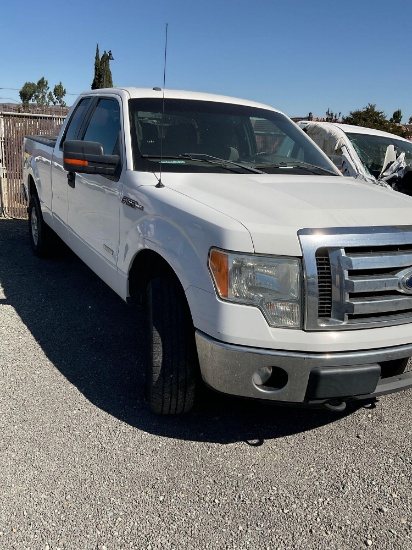 Ford F-150, 4WD Off-Rd W/Eco Boost 5.3ltr, XCAB. Car Fax Good Service History, Minor Damage report