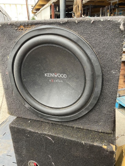 Kenwood Excelon Tred bar speaker 14" T x16"W x 10"D