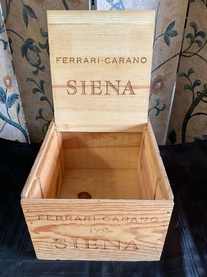 Vintage Ferrari-Carano SIENA advertising crate with lid. 9" T x 11" W x 13" D