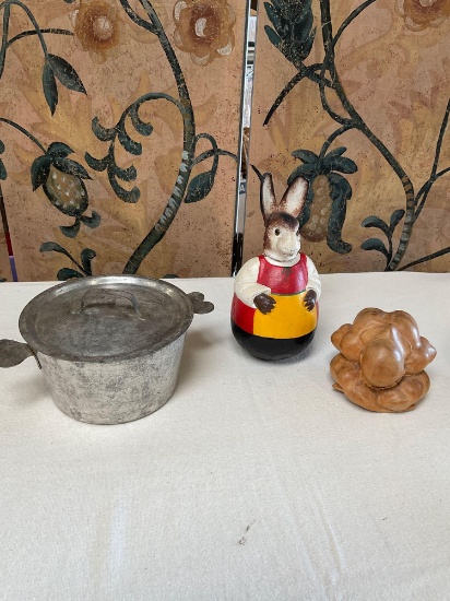 Vintage items.