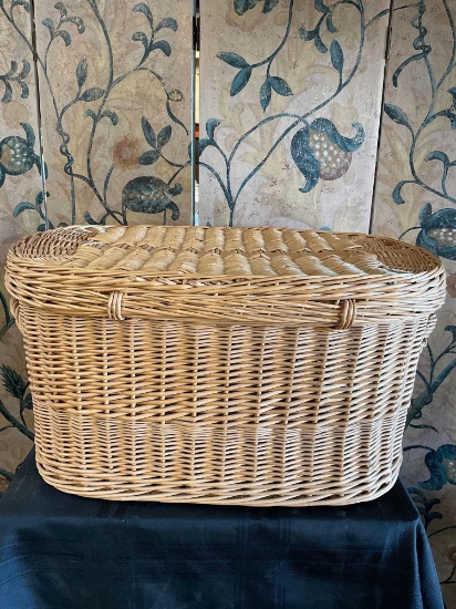 Large wicker basket with lid. 16"T x 28"W x 18"D