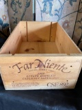 Vintage Far Niente advertising crate. 8